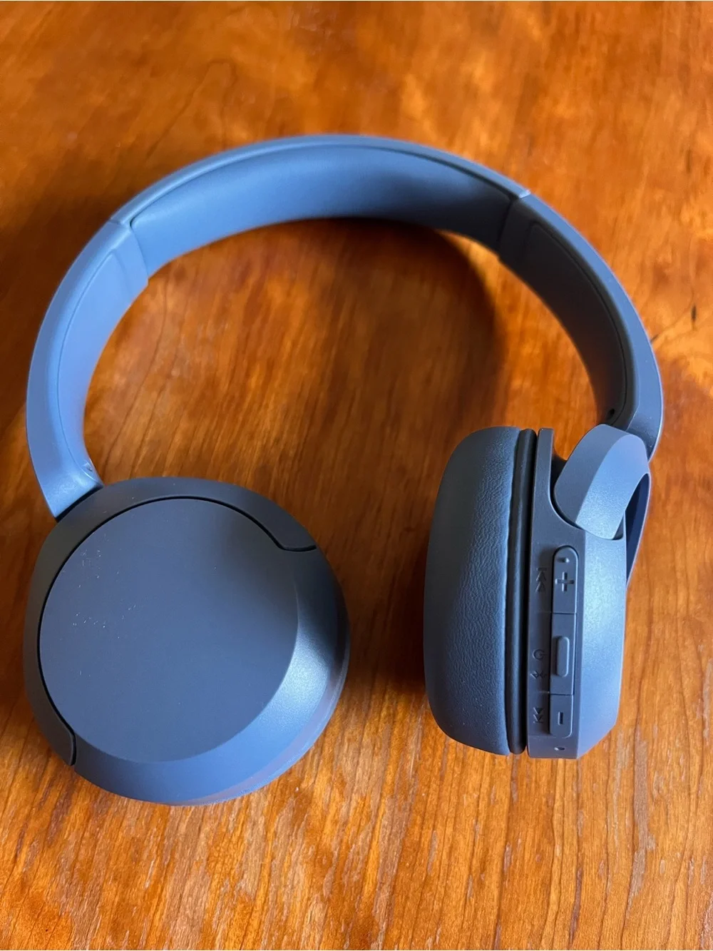 Sony Matte Blue Wireless On-Ear Headphones | Sony WH-CH520